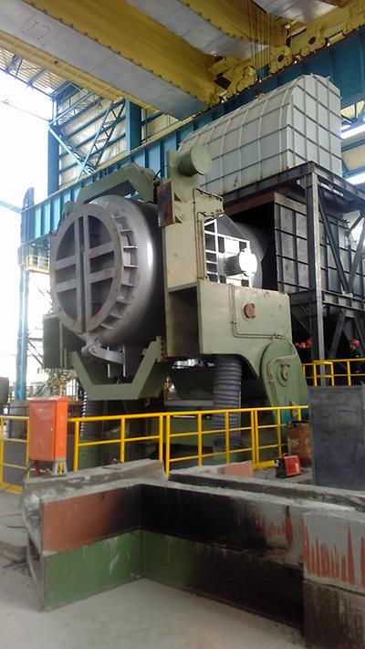 山鋼集團380噸鐵水包液壓傾翻空載試車(chē)